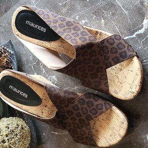 Maurices size 11 Leopard Print sandle